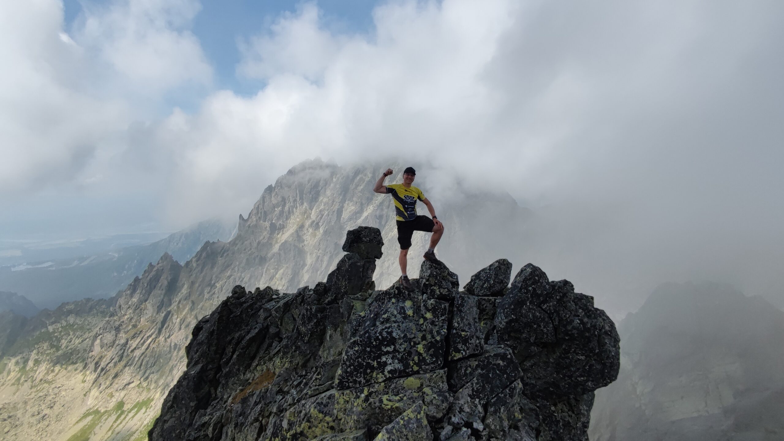 Ganek, 2464 m n.p.m.