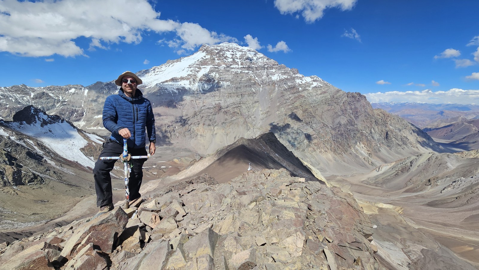 Na szczycie Cerro Bonete z Aconcaguą w tle - Cerro Bonete, 26 stycznia 2025