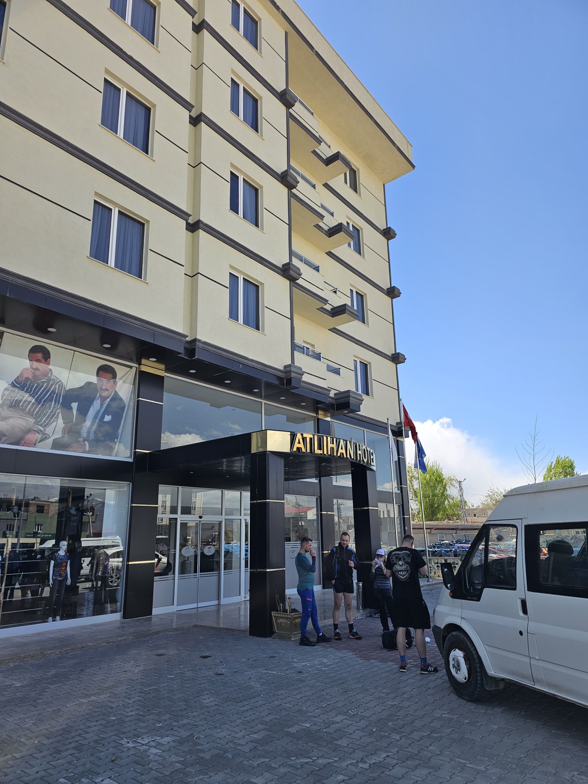 Przystanek przed podejściem na Ararat