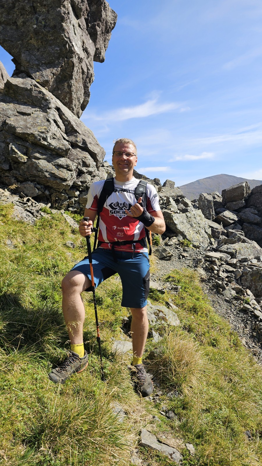 Leszek w skalnym terenie Ledge Route
