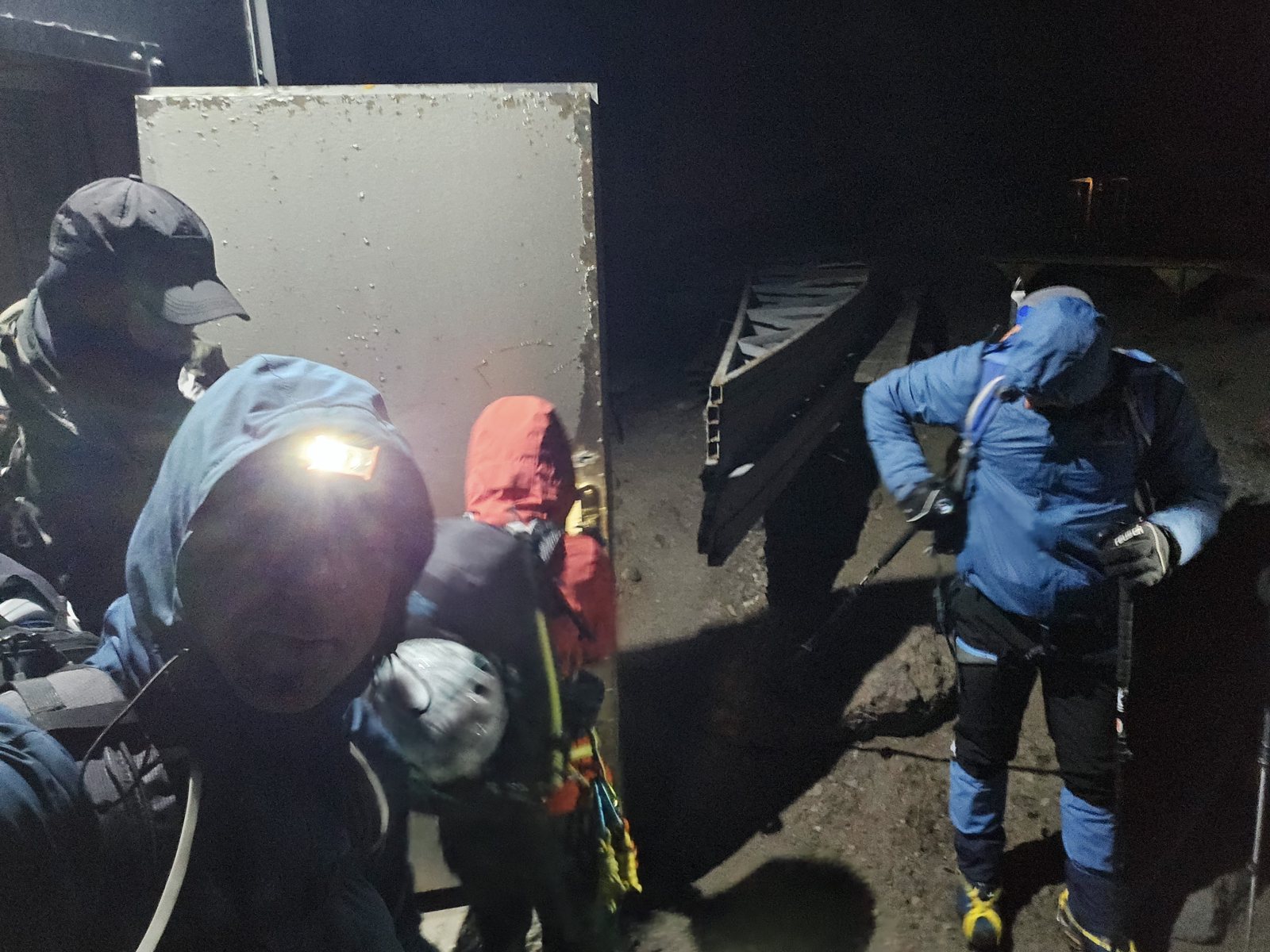 Nocne przygotowania, 1 sierpnia