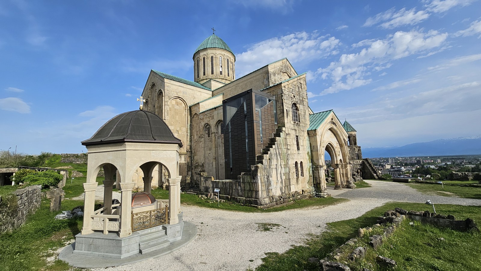 Katedra Bagrati