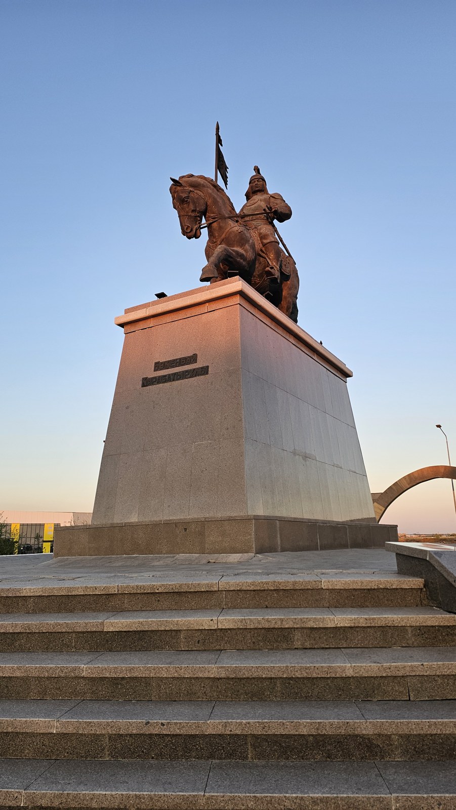Pomnik w Aktobe
