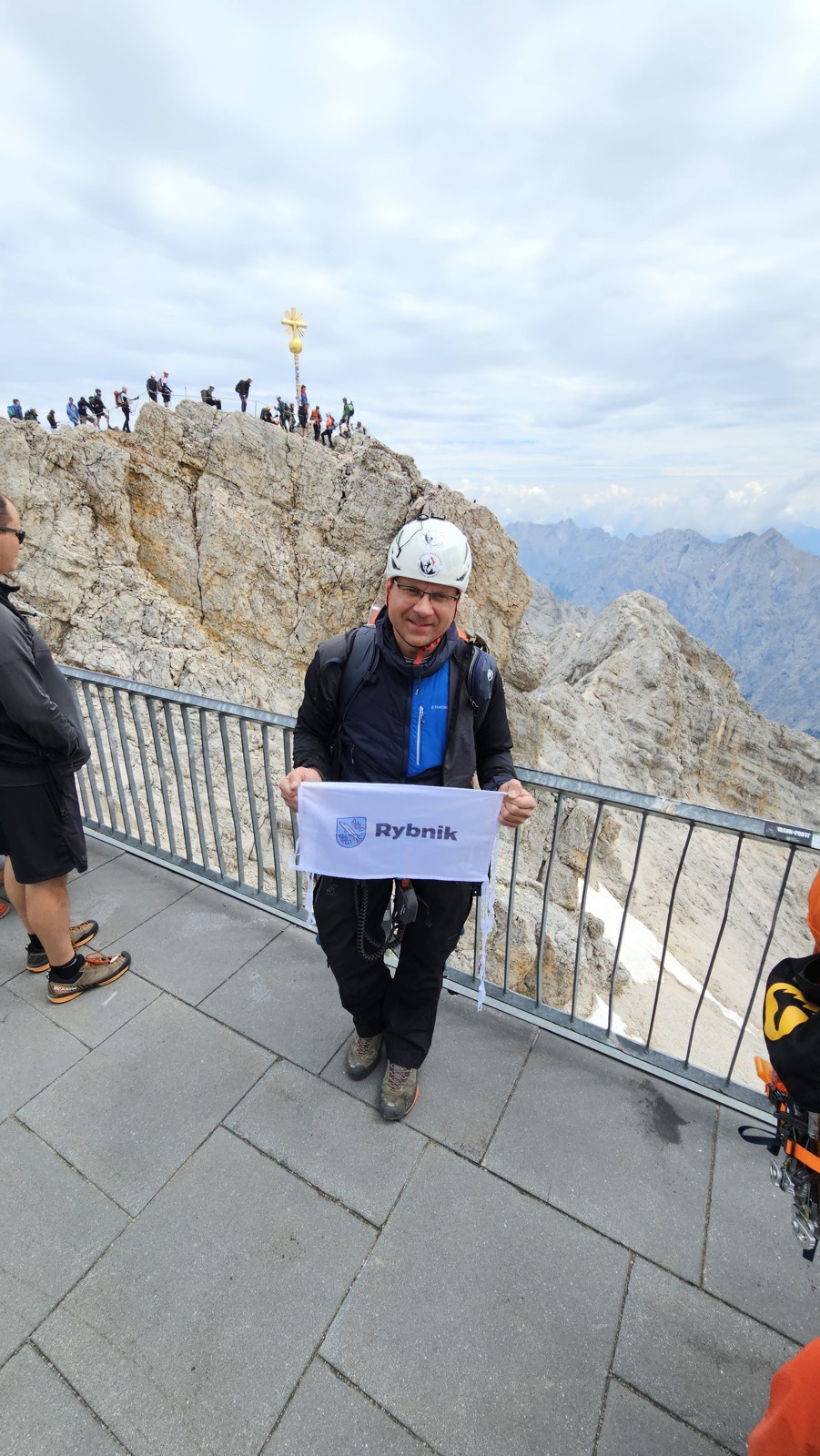 Leszek na tarasie pod szczytem Zugspitze