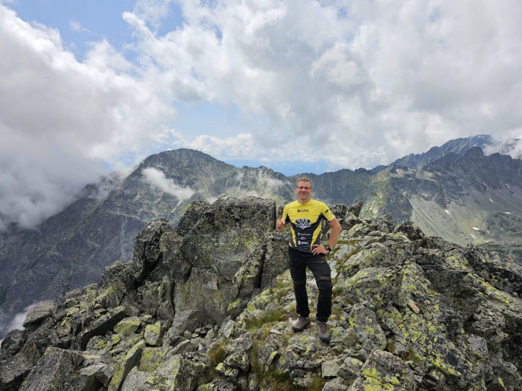 Pośrednia Grań, 2439 m n.p.m.